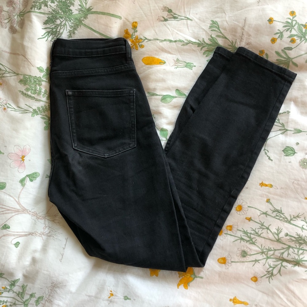 Everlane black high waisted skinny jeans, size 26